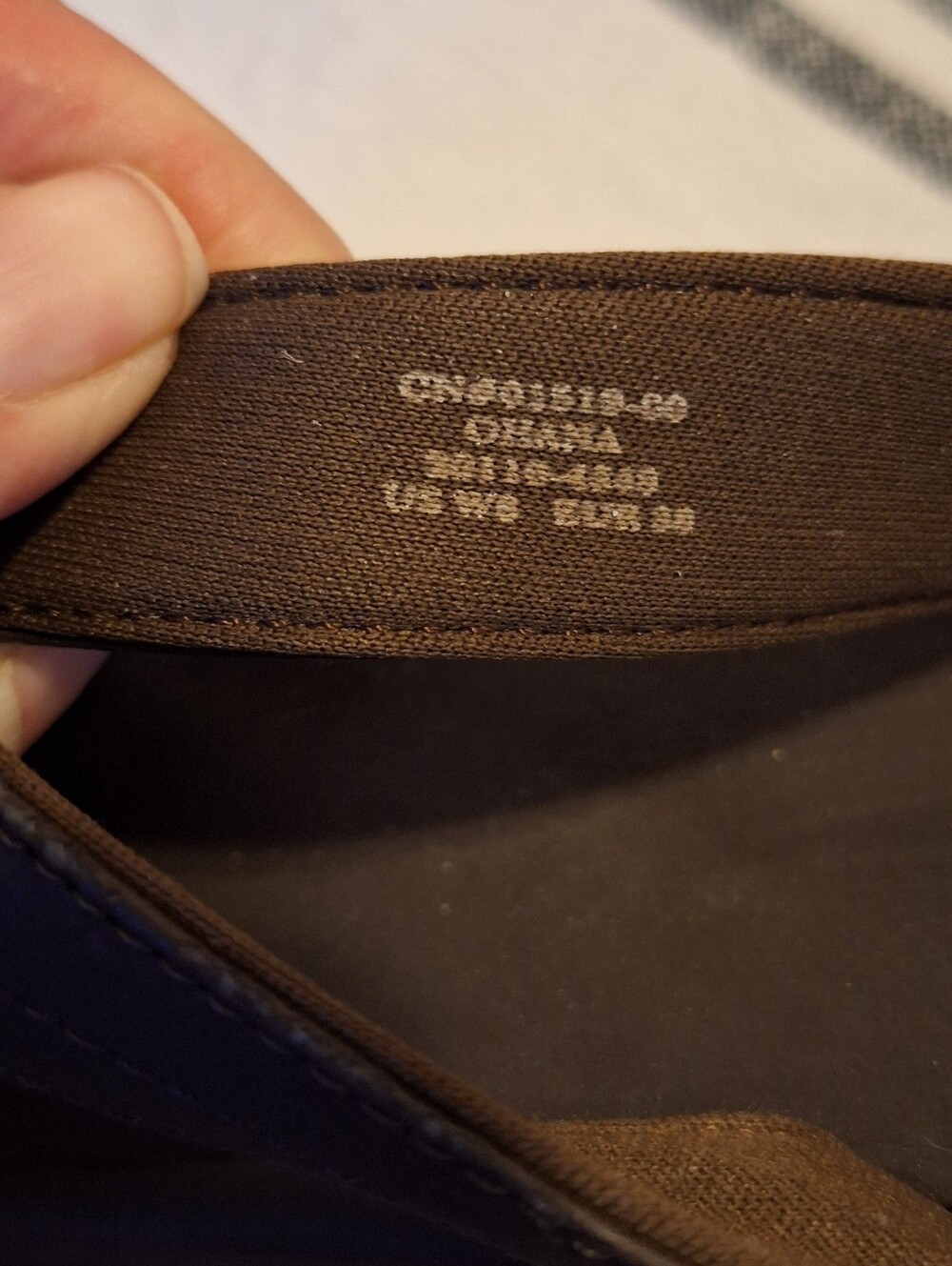 OluKai Ohana Brown Flip Flop Sandals Women's Size 8 - Picture 4 of 4